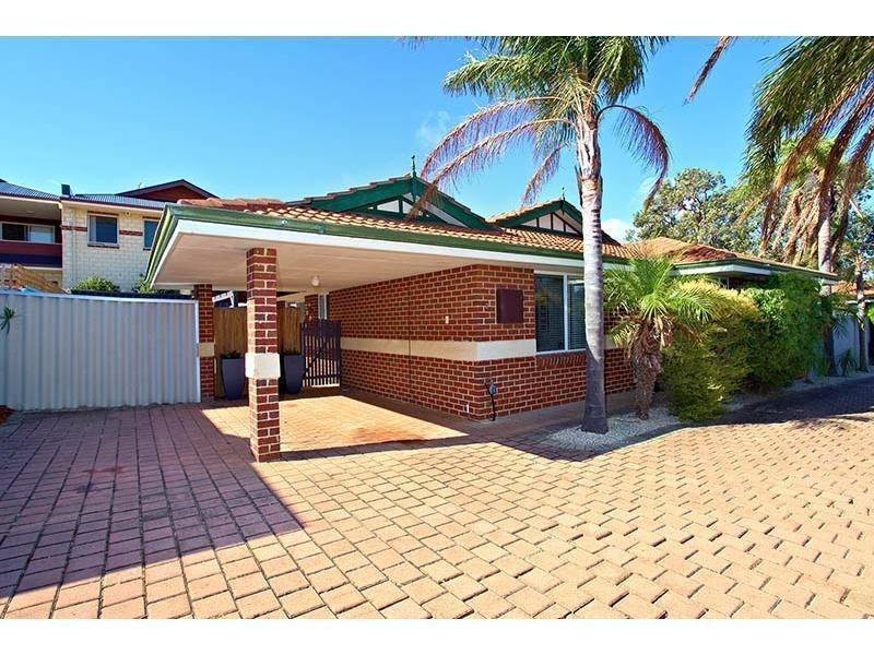 2,11 Muir Street, Innaloo WA 6018