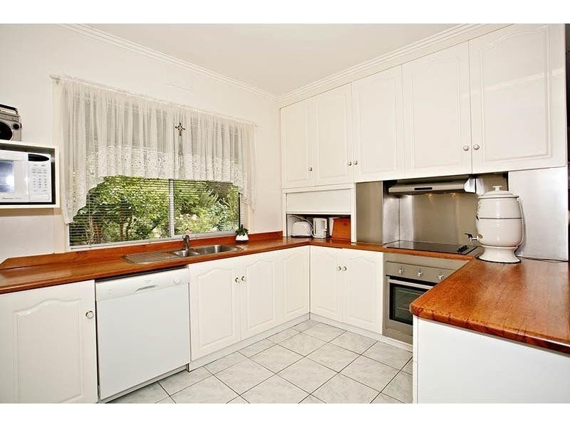 362 School Road, Greta VIC 3675