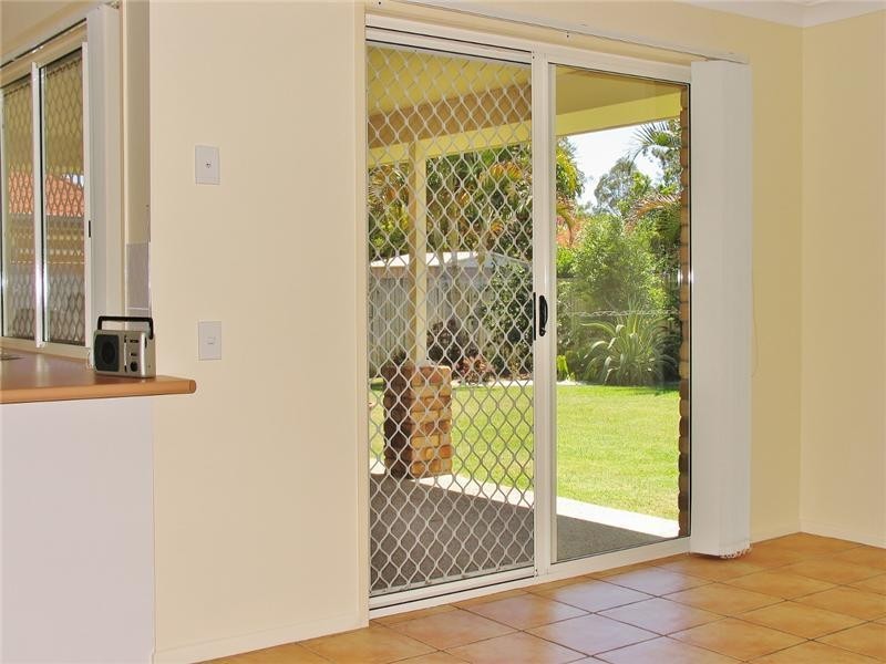 16 Charolais Crescent, Upper Kedron QLD 4055