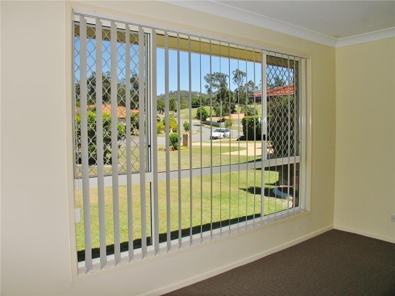 16 Charolais Crescent, Upper Kedron QLD 4055