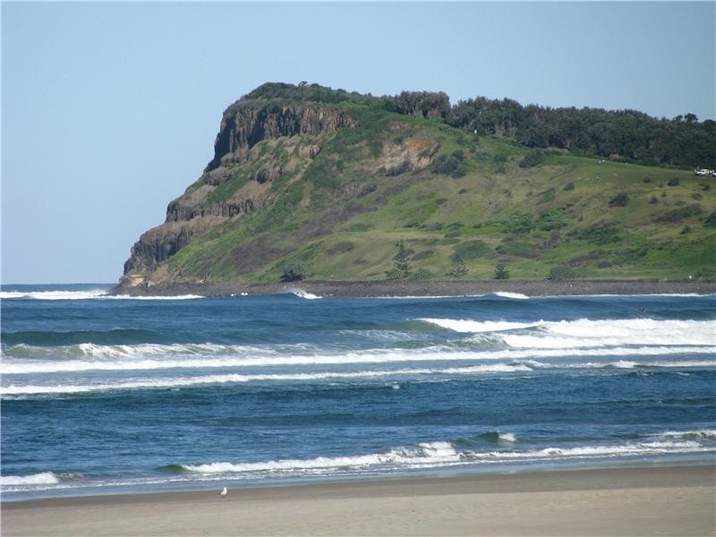 24 Pacific Parade, Lennox Head NSW 2478