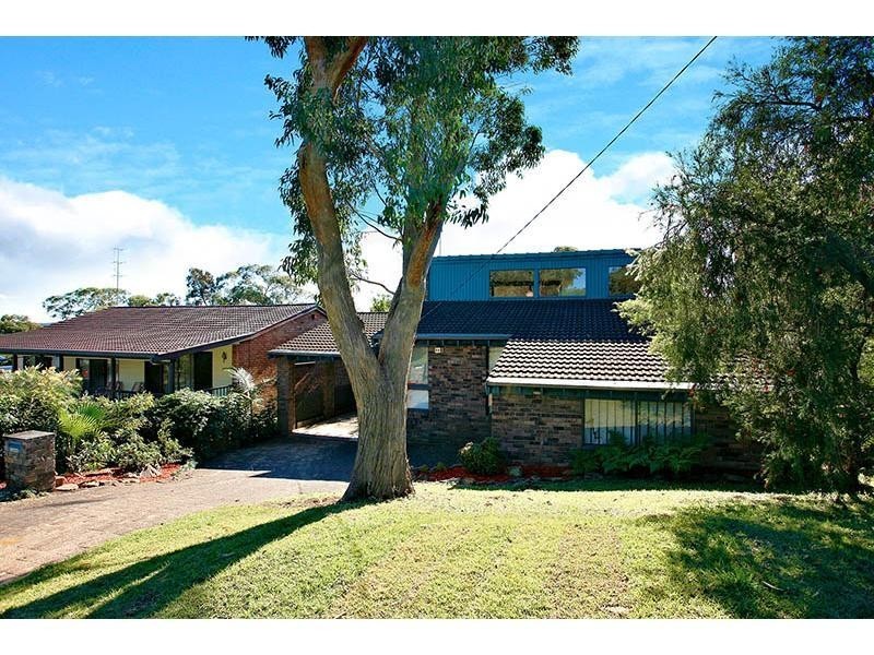 15 Peak Street, Bateau Bay NSW 2261