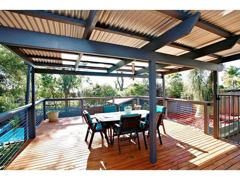 15 Peak Street, Bateau Bay NSW 2261