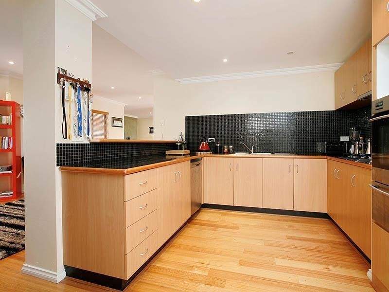 25b Bourke Street, Yokine WA 6060