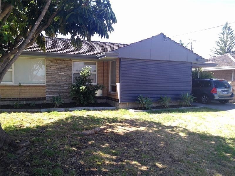16 Hanlon Street, Hamilton Hill WA 6163