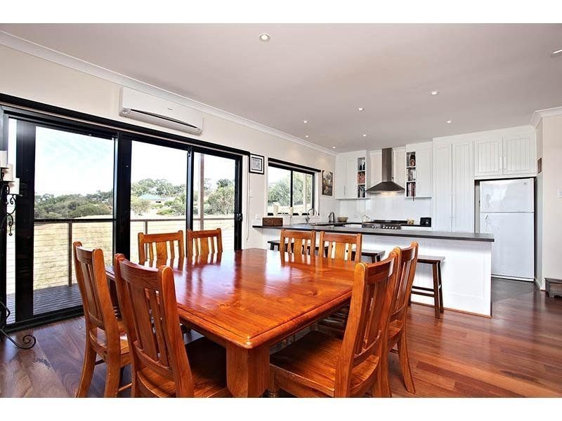 4 Mitchell Heights, Normanville SA 5204