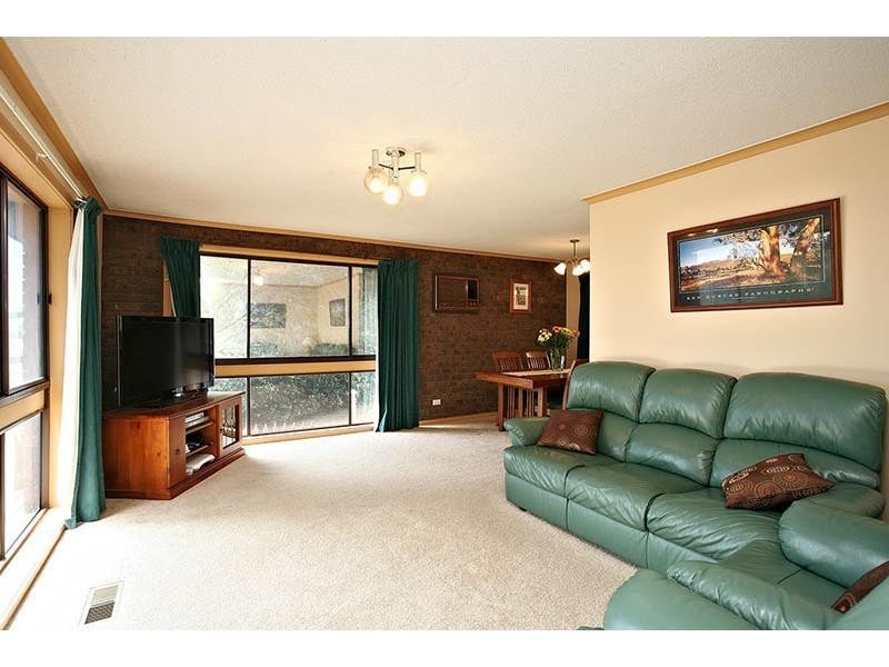 2 Beryl Close, Greensborough VIC 3088