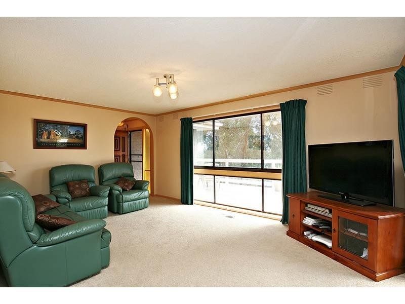 2 Beryl Close, Greensborough VIC 3088