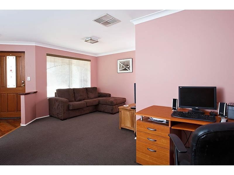 6 Empress Crescent, Atwell WA 6164