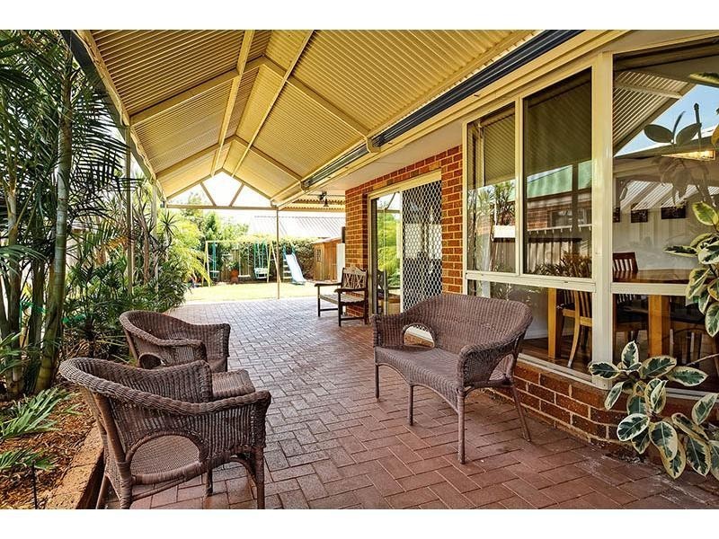 6 Empress Crescent, Atwell WA 6164