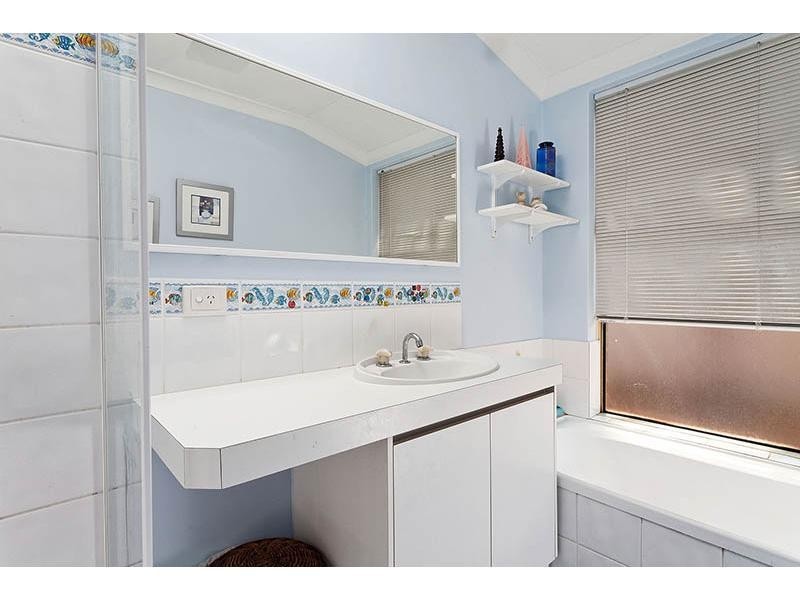 6 Empress Crescent, Atwell WA 6164