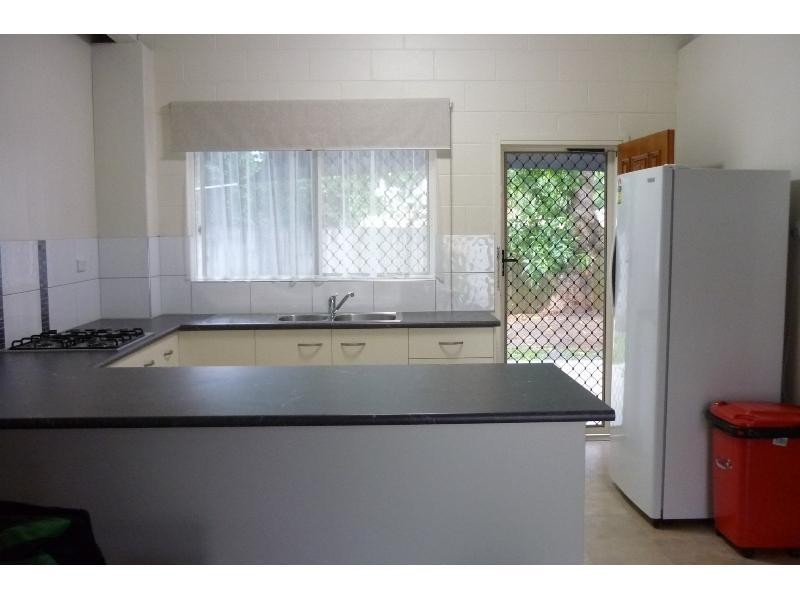 4 Pearl Close, Bayview Heights QLD 4868