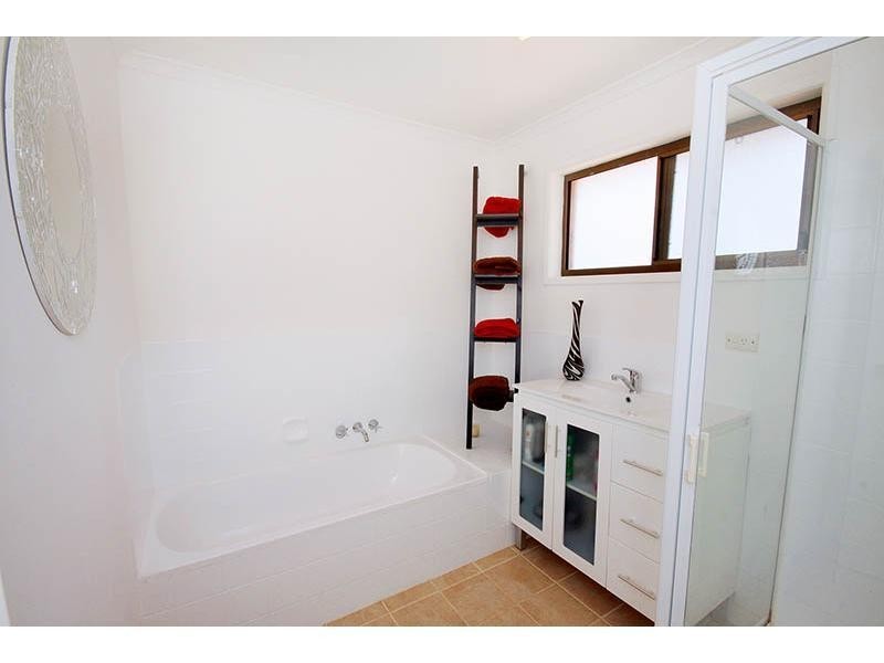 6 Topaz Street, Mapleton QLD 4560