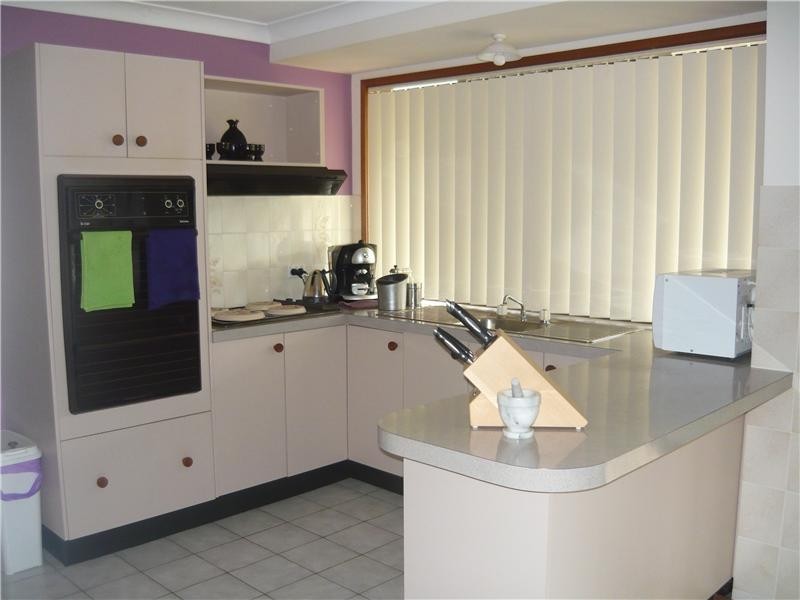 11 Sherwood Close, Bateau Bay NSW 2261