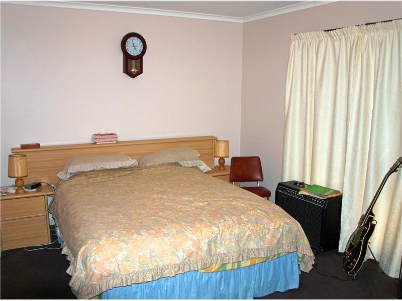 8 Taplan Court, Golden Square VIC 3555