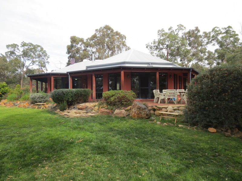 1010 Reen Road, Gidgegannup WA 6083