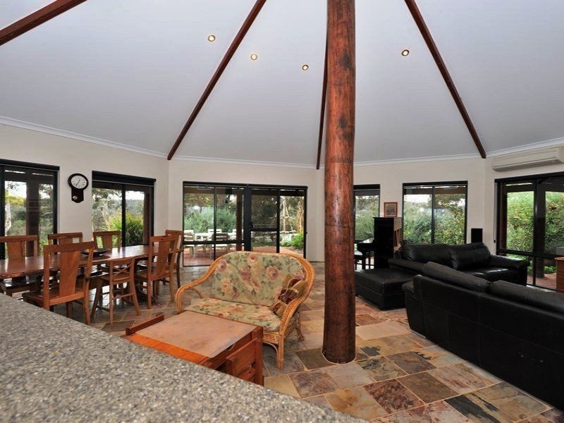 1010 Reen Road, Gidgegannup WA 6083