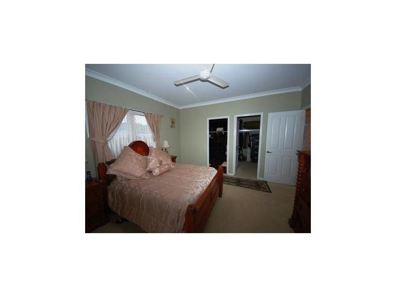 16 Toolakea Beach Road, Bluewater QLD 4818