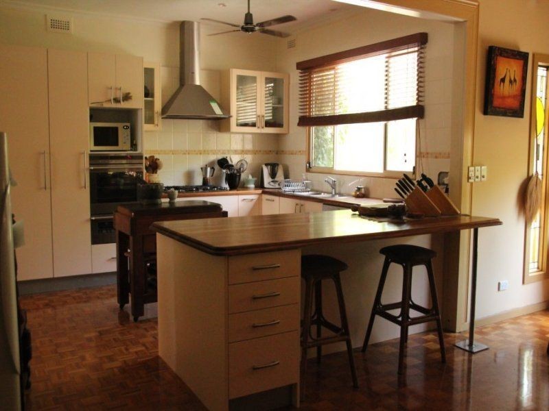 6 Arilpa Court, Ashwood VIC 3147