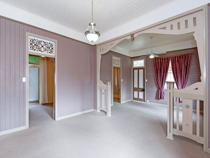 15 North Station Road, North Booval QLD 4304