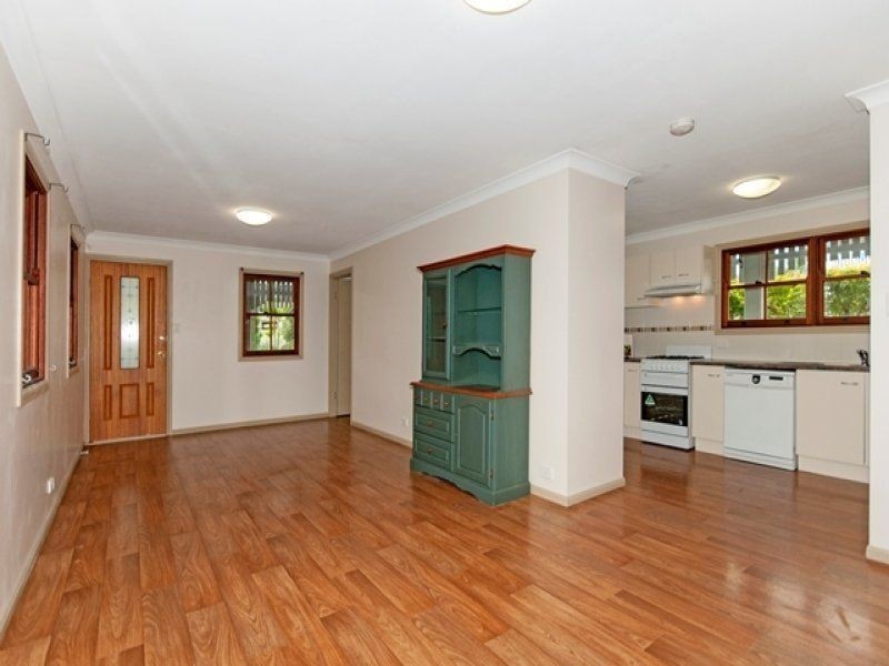 15 North Station Road, North Booval QLD 4304