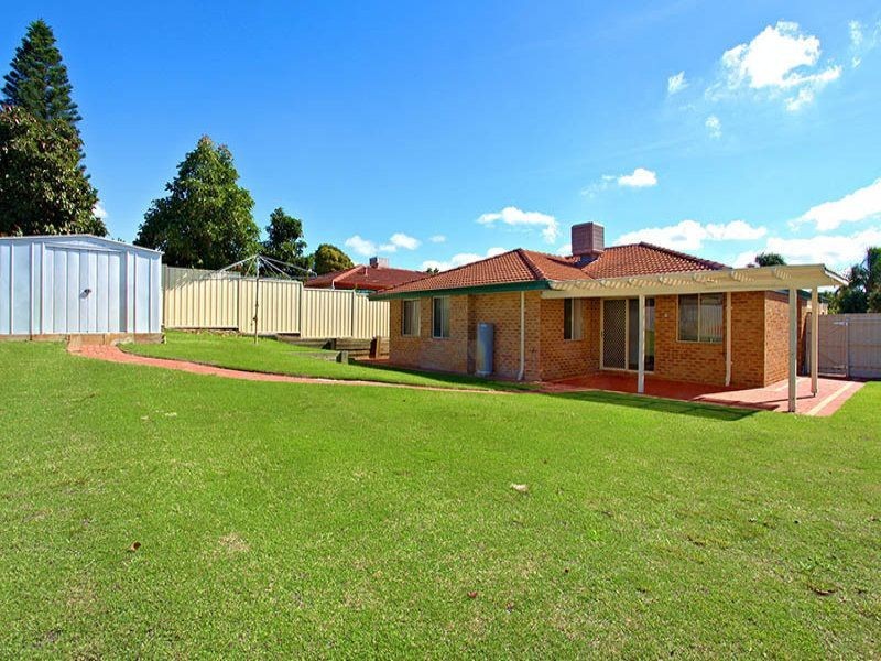 4 Explorer Drive, Thornlie WA 6108