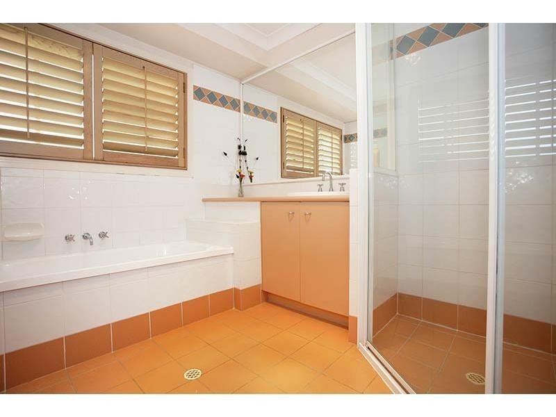 20 Compass Court, Raby Bay QLD 4163