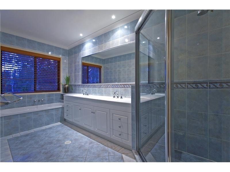 76 Wildsoet Street, Burbank QLD 4156