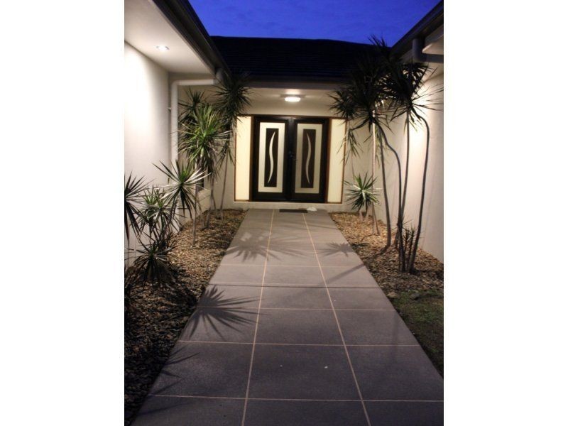 6 Mangrove Street, Beerwah QLD 4519