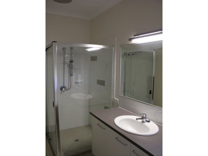 6 Mangrove Street, Beerwah QLD 4519