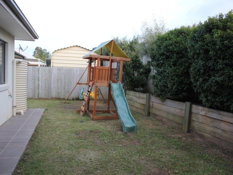 6 Mangrove Street, Beerwah QLD 4519