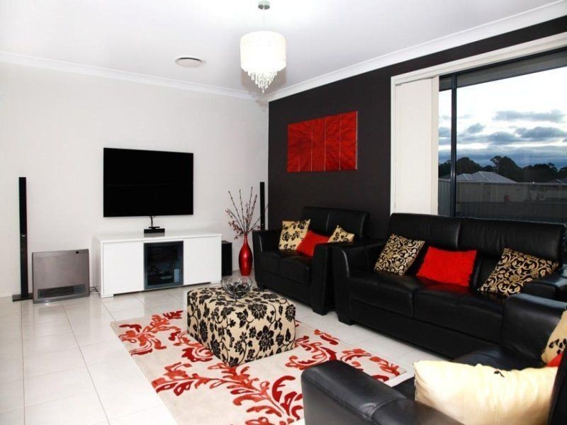 3 Pandorea Street, Claremont Meadows NSW 2747