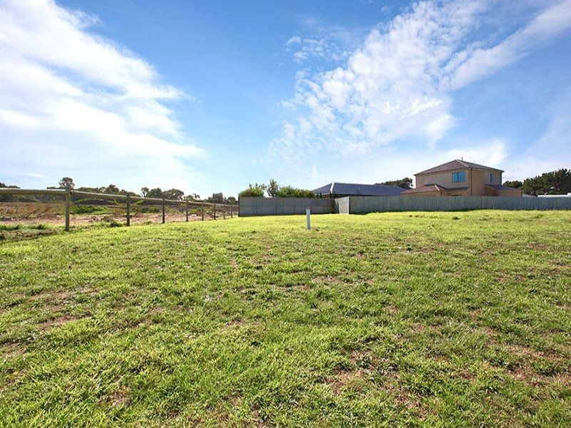 54 Acacia Court, Inverloch VIC 3996