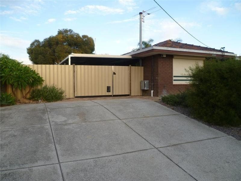 92A Beaconsfield Avenue, Midvale WA 6056