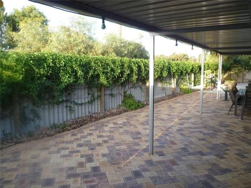 92A Beaconsfield Avenue, Midvale WA 6056