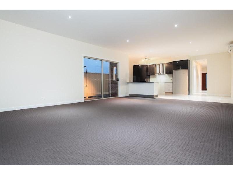 4 Tedesco Court, Werribee VIC 3030