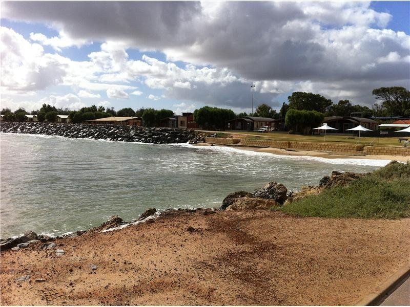 6 Cuff Way, Port Denison WA 6525