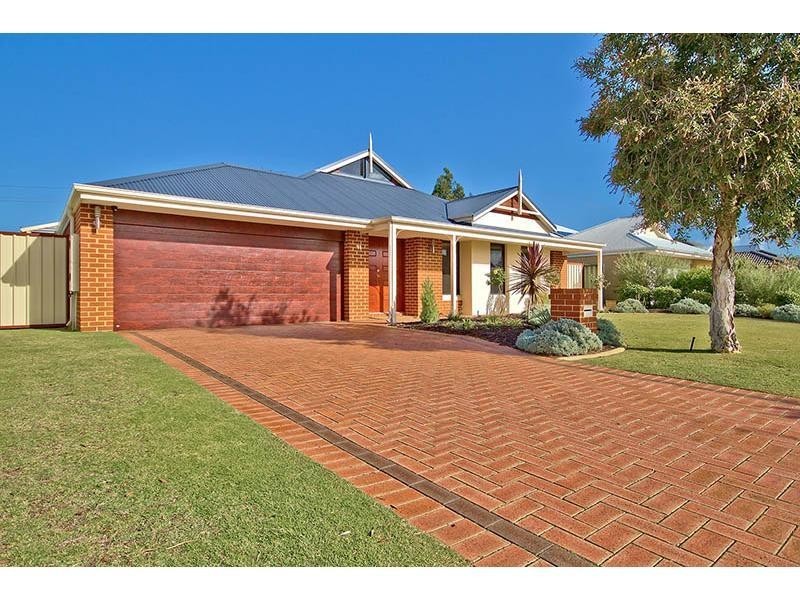 11 Cathedral Link, Aubin Grove WA 6164