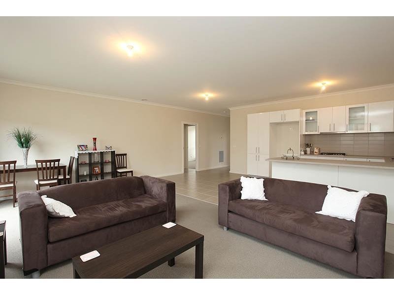 6,141 Windham Street, Wallan VIC 3756