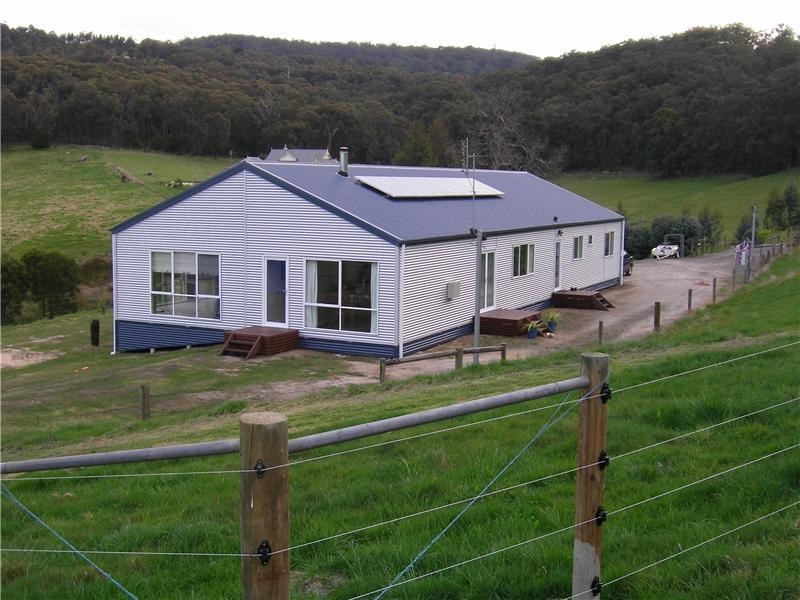 227 Coalville Road, Moe South VIC 3825