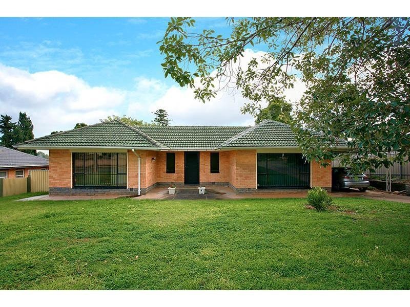4 Allen Drive, Para Hills SA 5096