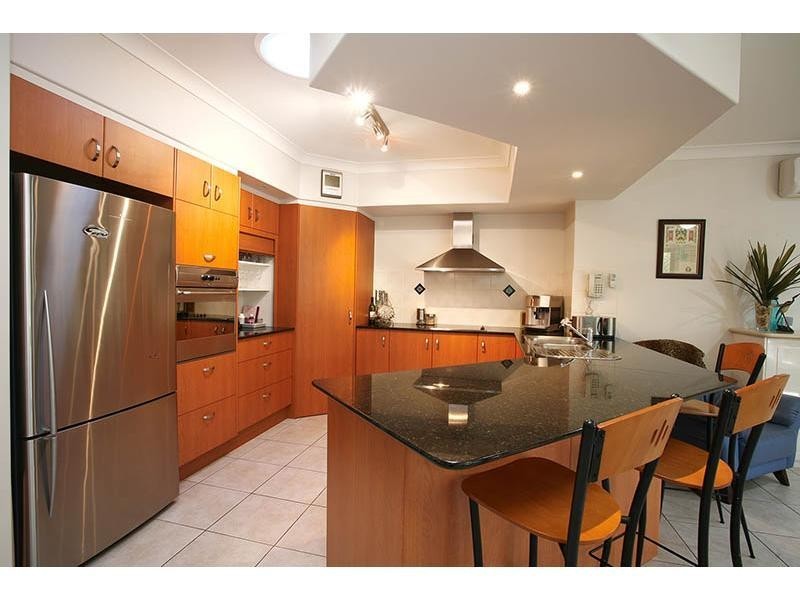 11 Straite Drive, Robina QLD 4226