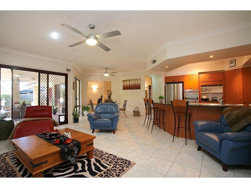 11 Straite Drive, Robina QLD 4226