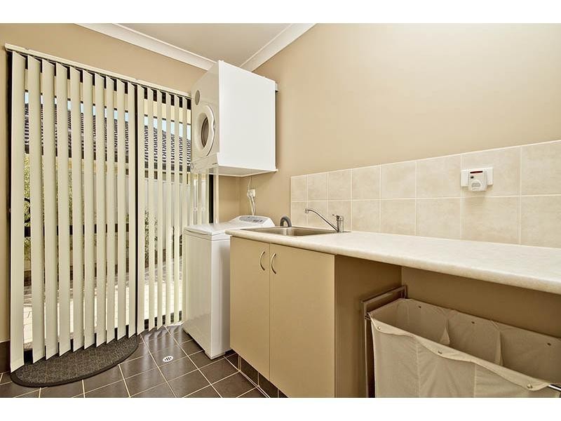 74A Leslie Street, Dudley Park WA 6210