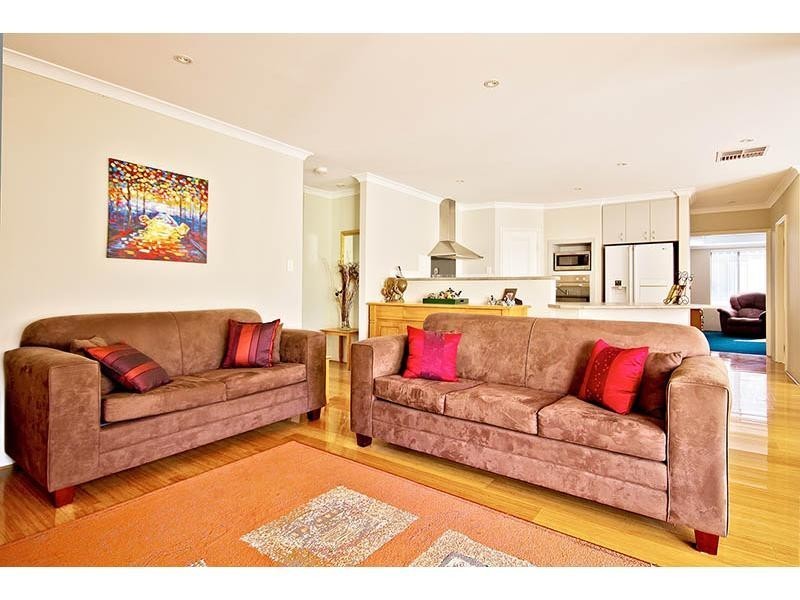 74A Leslie Street, Dudley Park WA 6210