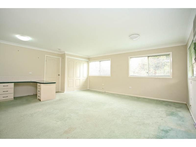 12 Clivia Crescent, Daisy Hill QLD 4127