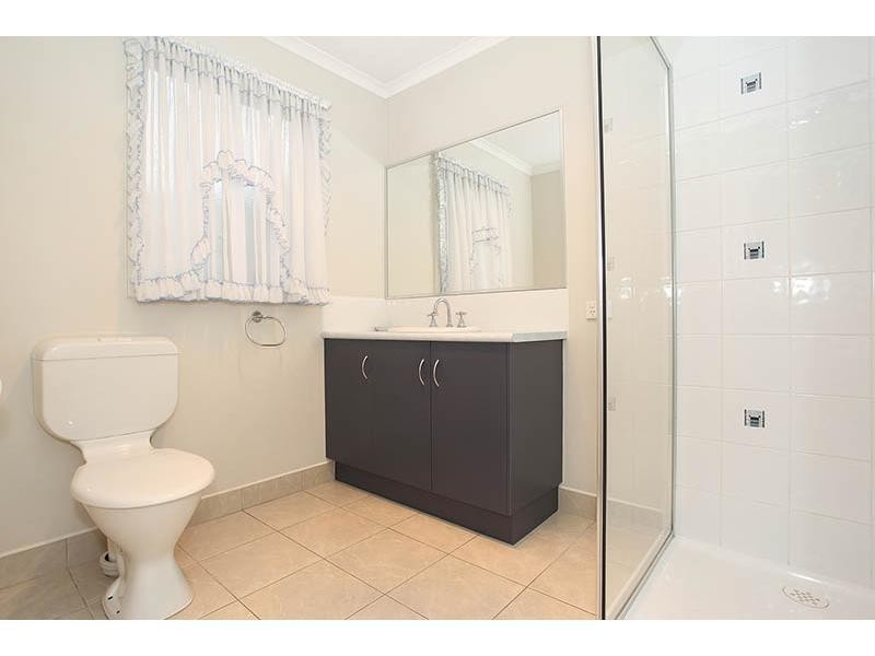 31 Chardonnay Drive, Skye VIC 3977