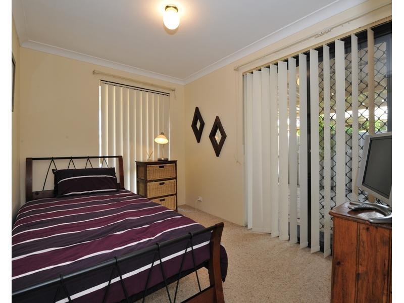 1 Varley Crescent, Cooloongup WA 6168