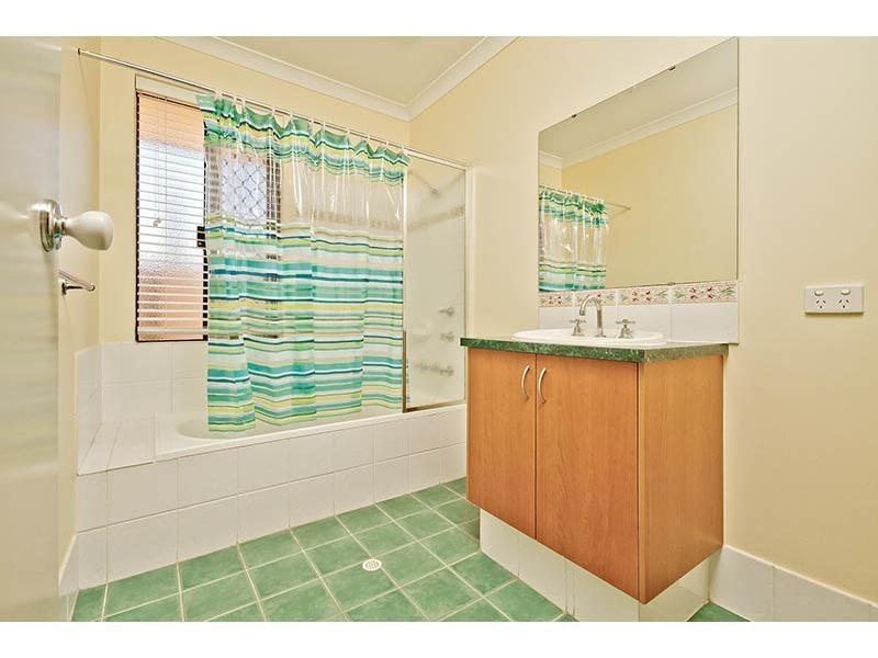 21 Irene McCormack Way, Queens Park WA 6107