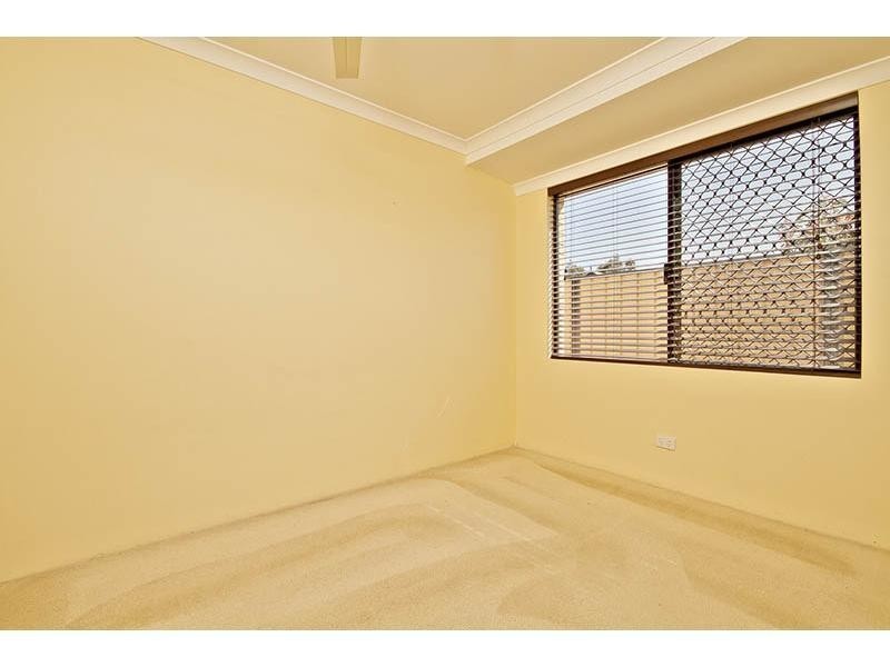 21 Irene McCormack Way, Queens Park WA 6107